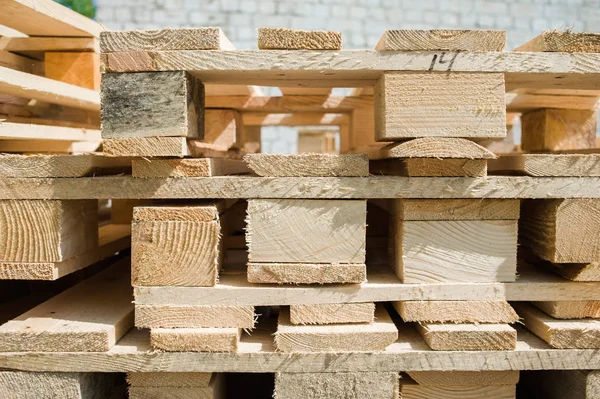 Dřevěné palety pro přepravu — Stock fotografie