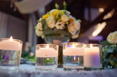 Büyük düğün şekerleri tablo