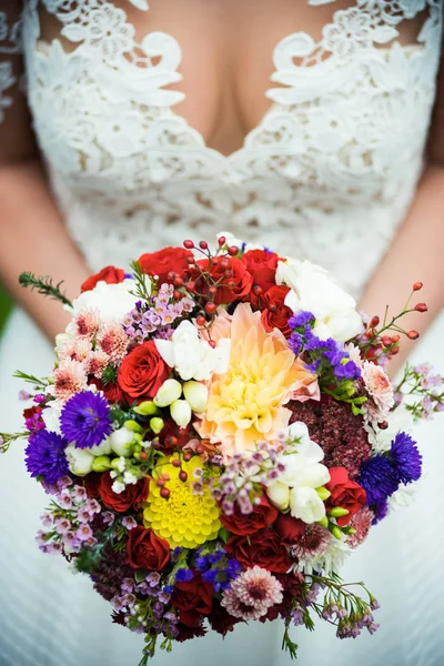 Beautiful Bride Wedding Bouquet — Stock Photo, Image