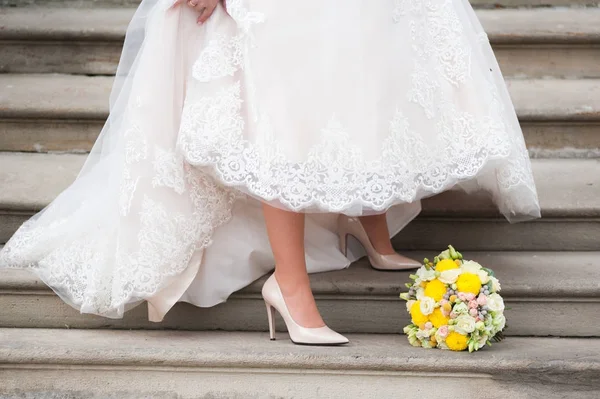 Beautiful Bride Wedding Bouquet — Stock Photo, Image