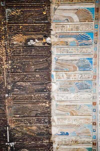 Дендера. В Египет. Луксор. Знаменитое старое здание
