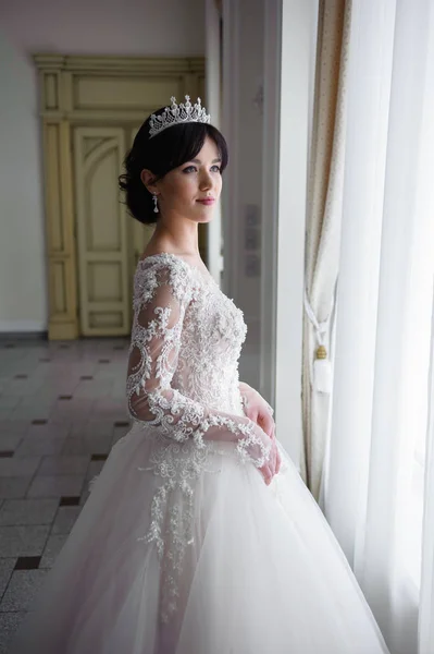 魅力的な花嫁の美しい肖像画 — ストック写真