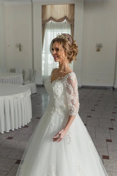 Hermosa Novia Vestido Novia — Foto de Stock