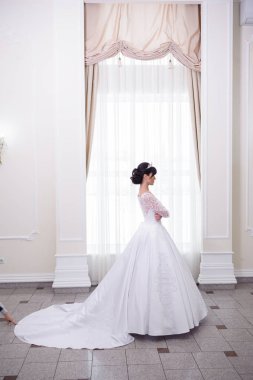 Beyaz iç güzel gelin