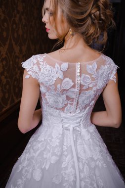 Salonda güzel gelin