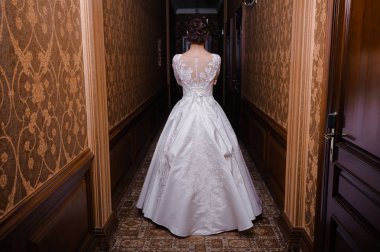 Salonda güzel gelin