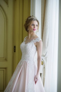 Güzel gelin düğün elbise beyaz iç