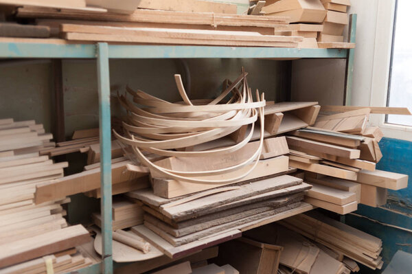 factory for the production of bent wood products. Tools for processing and gluing. Manufacture of guitars and stringed musical instruments.