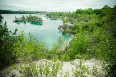 Mevduat minerallerin. Bazalt. Taş ocağı
