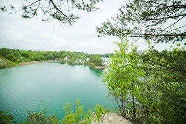 Mevduat minerallerin. Bazalt. Taş ocağı