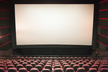 Sinema salonu. İçeri gir. Model yap. Sinema sabah sunumundan önce