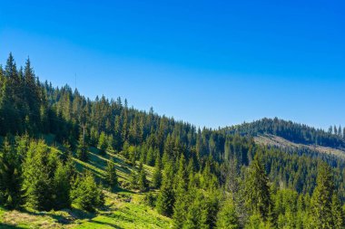 Romen dağlar gökyüzü ve mükemmel whather