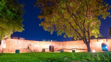 Petch Kalesi (Pom Phet) Phra Nakhon Si Ayutthaya 'nın tarihi simgesidir.