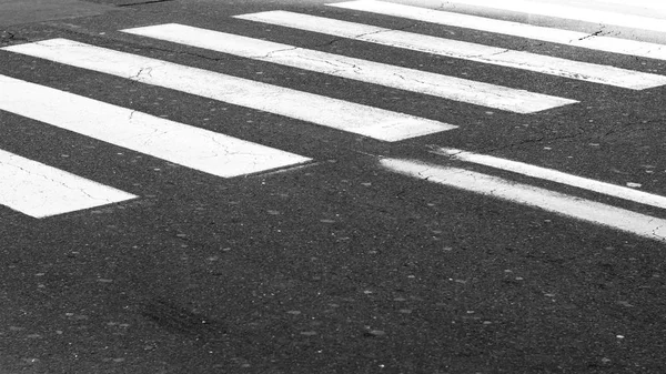 The pedestrian crossing — Stock Photo, Image