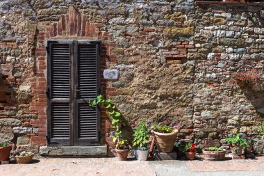 Ortaçağ Duvar pencere