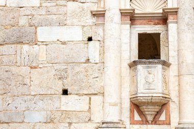 cephelerde pencereler