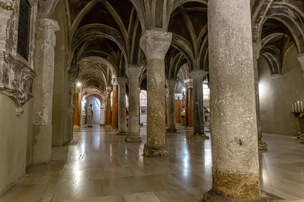 Fotos de la hermosa iglesia medieval —  Fotos de Stock