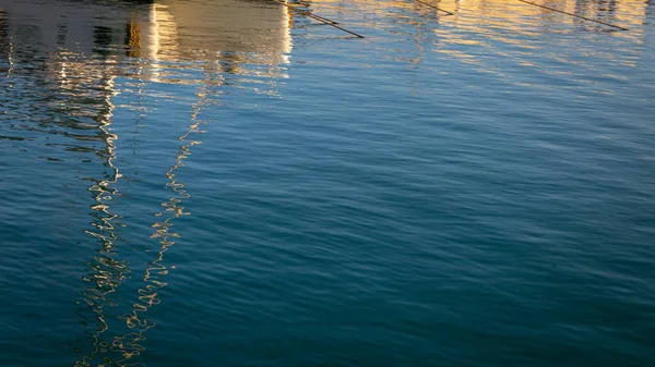 Reflexiones Los Barcos Puerto Sobre Agua Mar — Foto de Stock