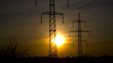 Yüksek voltajlı Elektrik Hattı