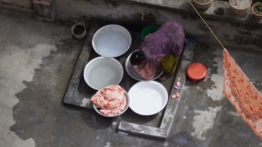 çamaşır işgal kadın