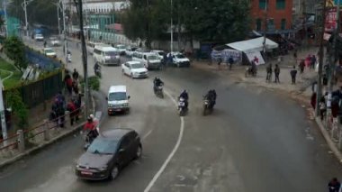 Kathmandu sokaklarda trafik