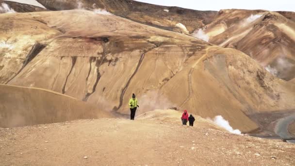 Forró tavasz Kerlingarfjoll Geotermikus Területen — Stock videók