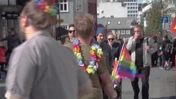 Reykjavik κεντρικό δρόμο πριν από την έναρξη Lgbtqi Pride Event — Αρχείο Βίντεο
