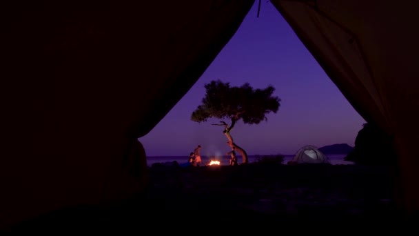 Campamento turístico en el Mediterráneo — Vídeo de stock