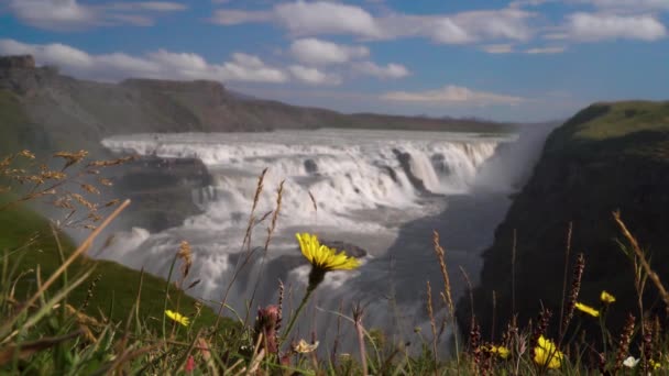 Gullfoss vízesés Izlandon. — Stock videók