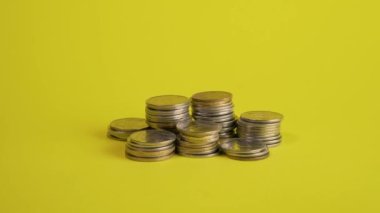 Altın Arkaplanda Para Paraları