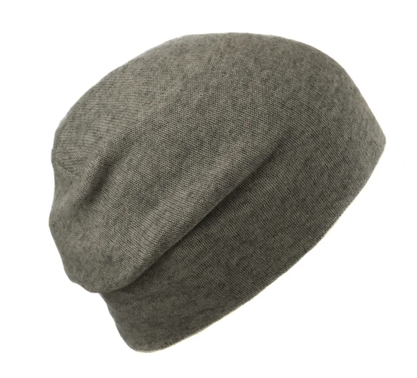 Stickad mössa isolerad på vit bakgrund. grå hatt — Stockfoto