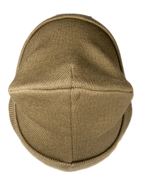 .knitted 帽子 .beige ハット ホワイト バック グラウンドに分離された帽子 . — ストック写真
