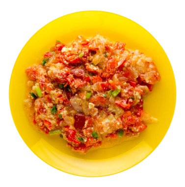 Soğan bir plaka ile haşlanmış domates 