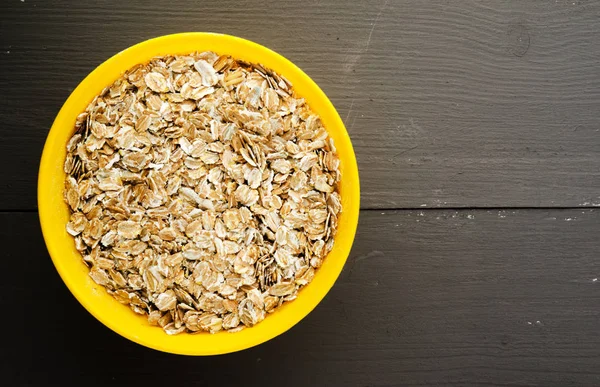 Muesli em uma madeira — Fotografia de Stock