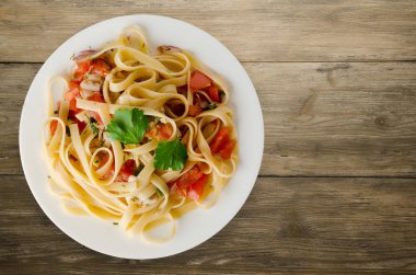 Tabakta spagetti 