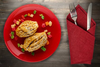 tatlılar ahşap zemin ile pasta .