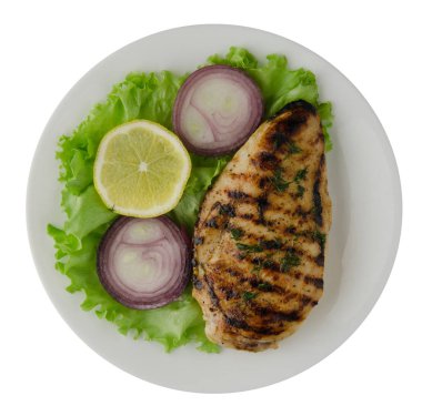  ızgara tavuk fileto sebzeler (limon, salata, soğan) olduğunu