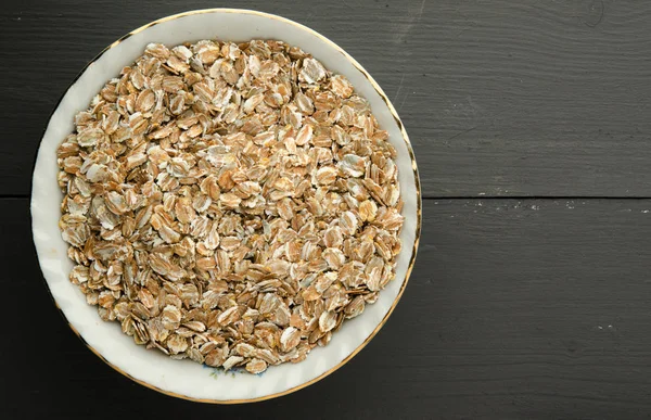 Muesli em uma mesa de madeira. Muesli vista superior. alimentos saudáveis — Fotografia de Stock