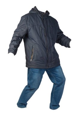 Beyaz arka planda erkek ceketi ve kot pantolon izole edildi. 