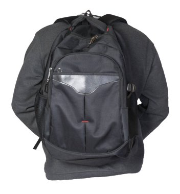  Örgü kazak giymiş siyah bir sırt çantası.