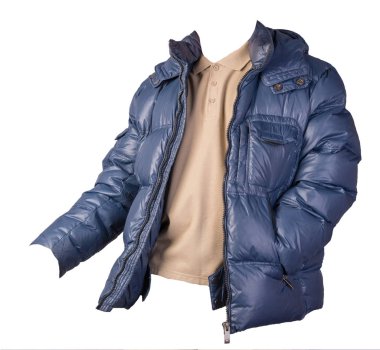 Beyaz arka planda izole edilmiş erkek tişörtü ve ceketi.