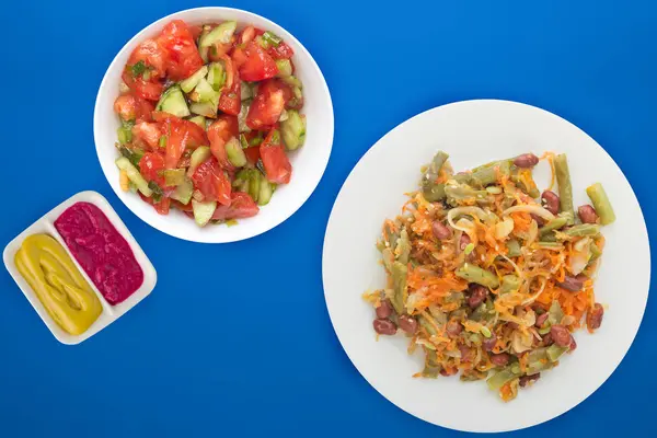 素食沙拉健康的食物。豆类沙拉、芦笋、单核 — 图库照片