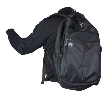 Örgü kazak giymiş siyah sırt çantası beyaz arka planda izole edilmiş..