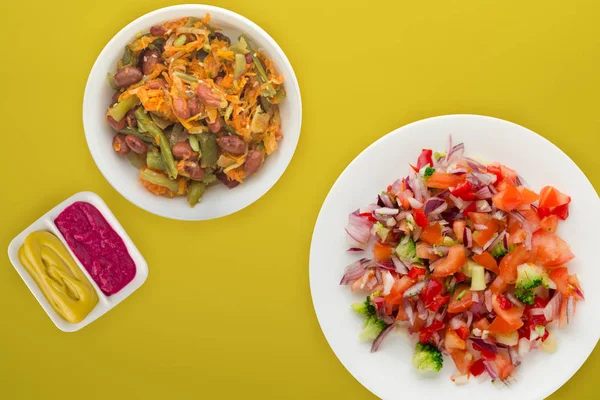 Veganes Essen. Salat aus Gemüse — Stockfoto