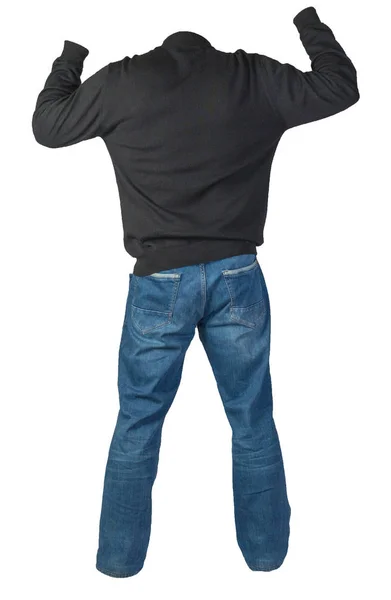 男式黑色毛衣和蓝色牛仔裤在白色的背景上隔离开来 休闲装 — 图库照片