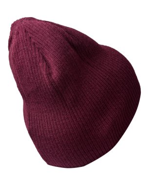 Beyaz bir arka planda izole edilmiş kırmızı örülmüş şapka. Sıradan bir tarz için moda şapka aksesuarı.