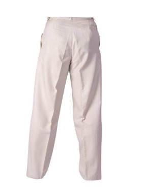  Beyaz pantolon beyaz arka planda izole edilmiş. Moda erkek pantolonu.