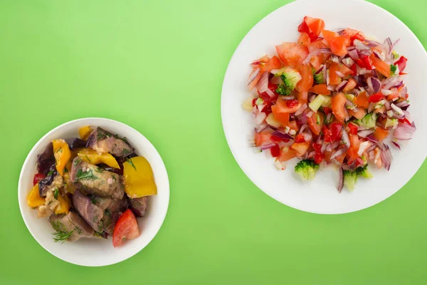 Comida Vegan Salada Verduras Pimentão Tomate Cebolas Brócolis Uma Chapa — Fotografia de Stock