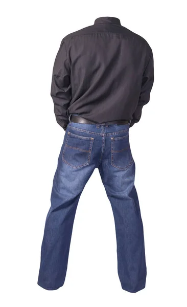 男人的黑色衬衫 长袖子 蓝色牛仔裤 白色背景隔离 休闲装 — 图库照片