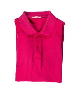 Kısa kollu kırmızı tişört beyaz arka planda izole edilmiş. Pamuklu tişört üstte. Sıradan stil